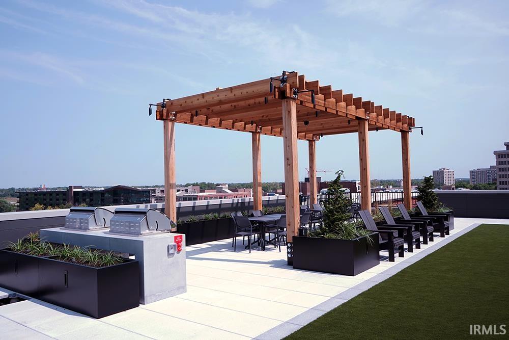 248 W Main Street Unit: 407