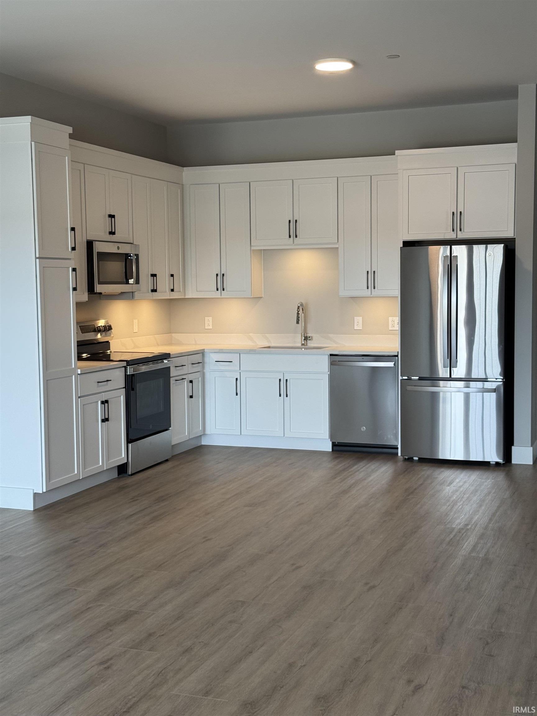 248 W Main Street Unit: 511