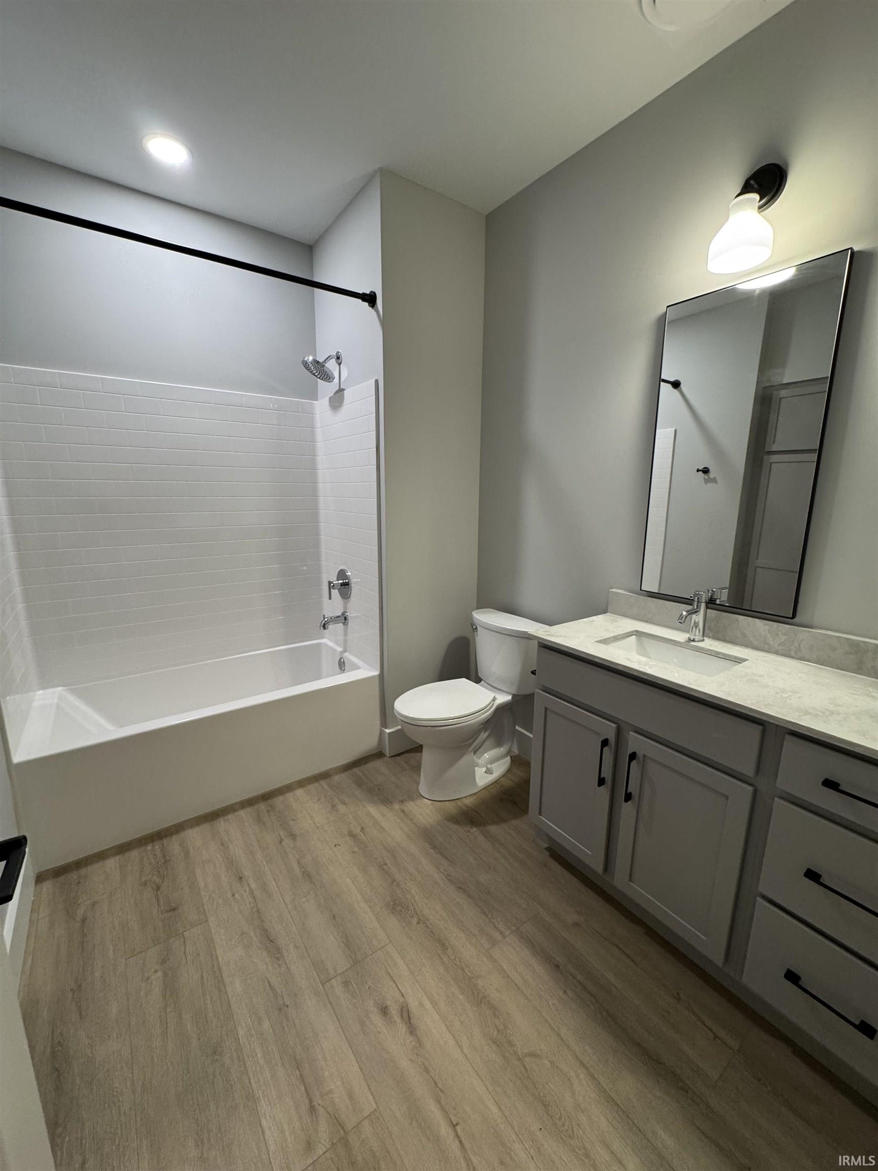 248 W Main Street Unit: 511