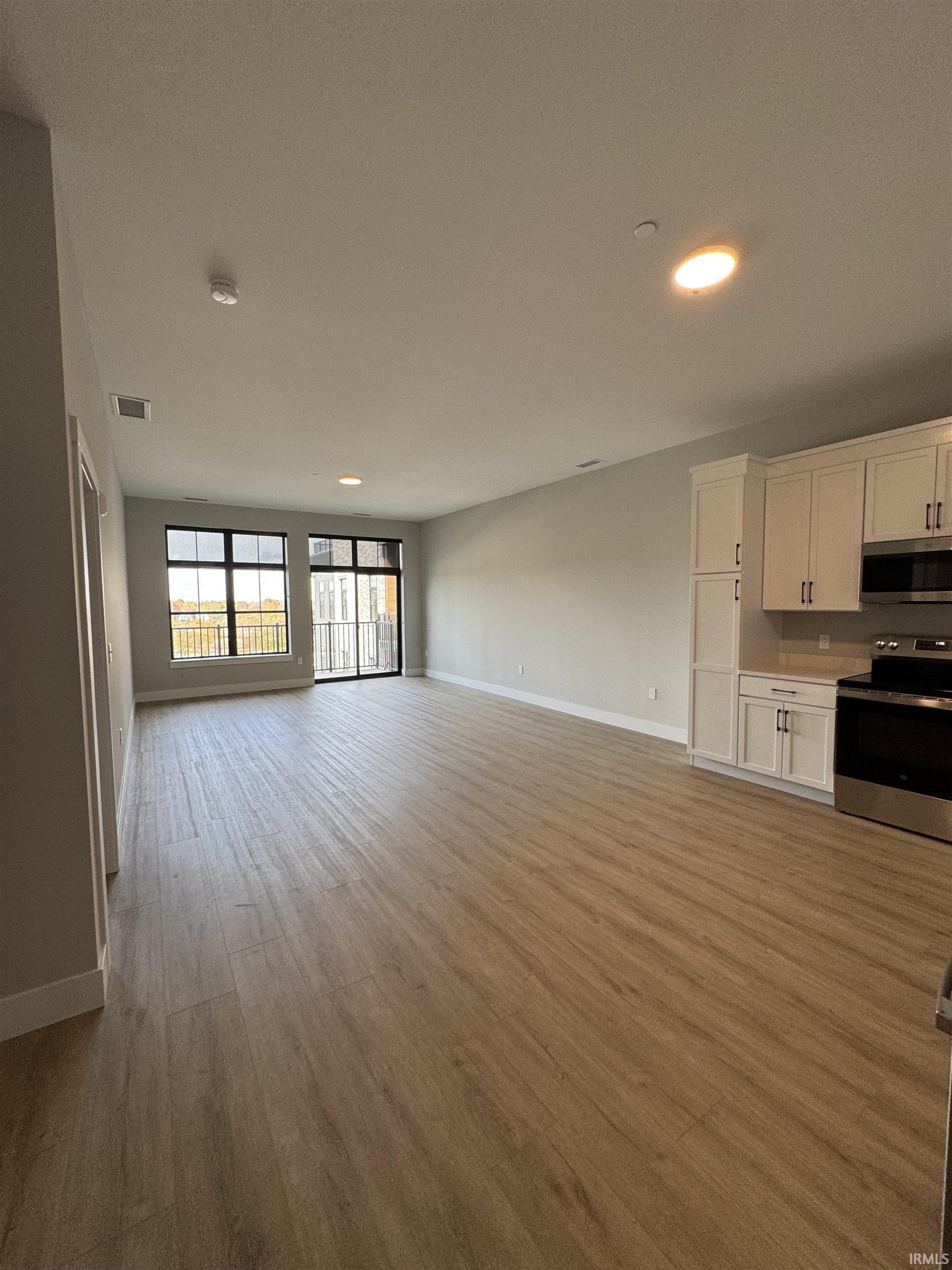 248 W Main Street Unit: 511