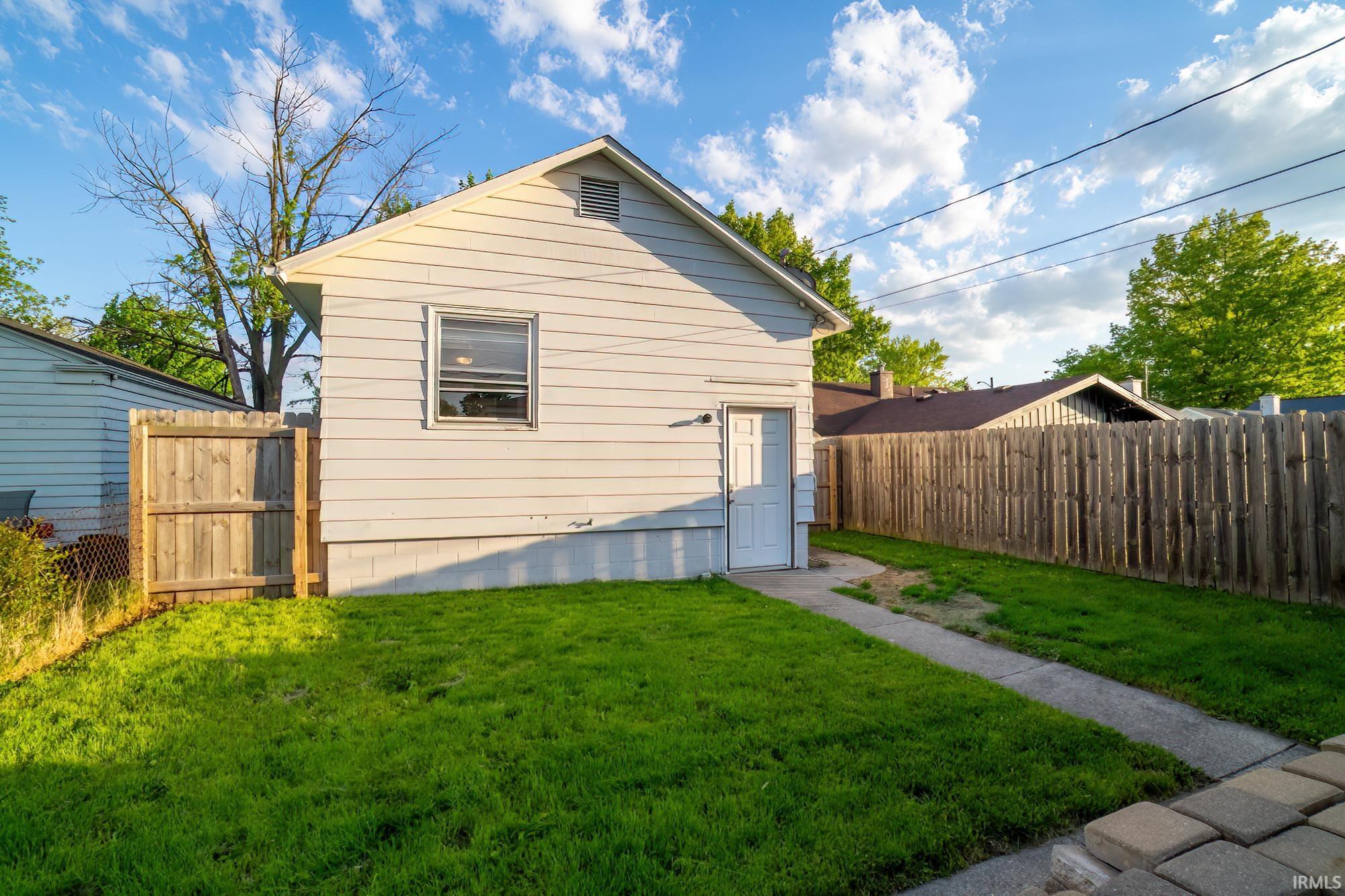 2621 Dodge Avenue