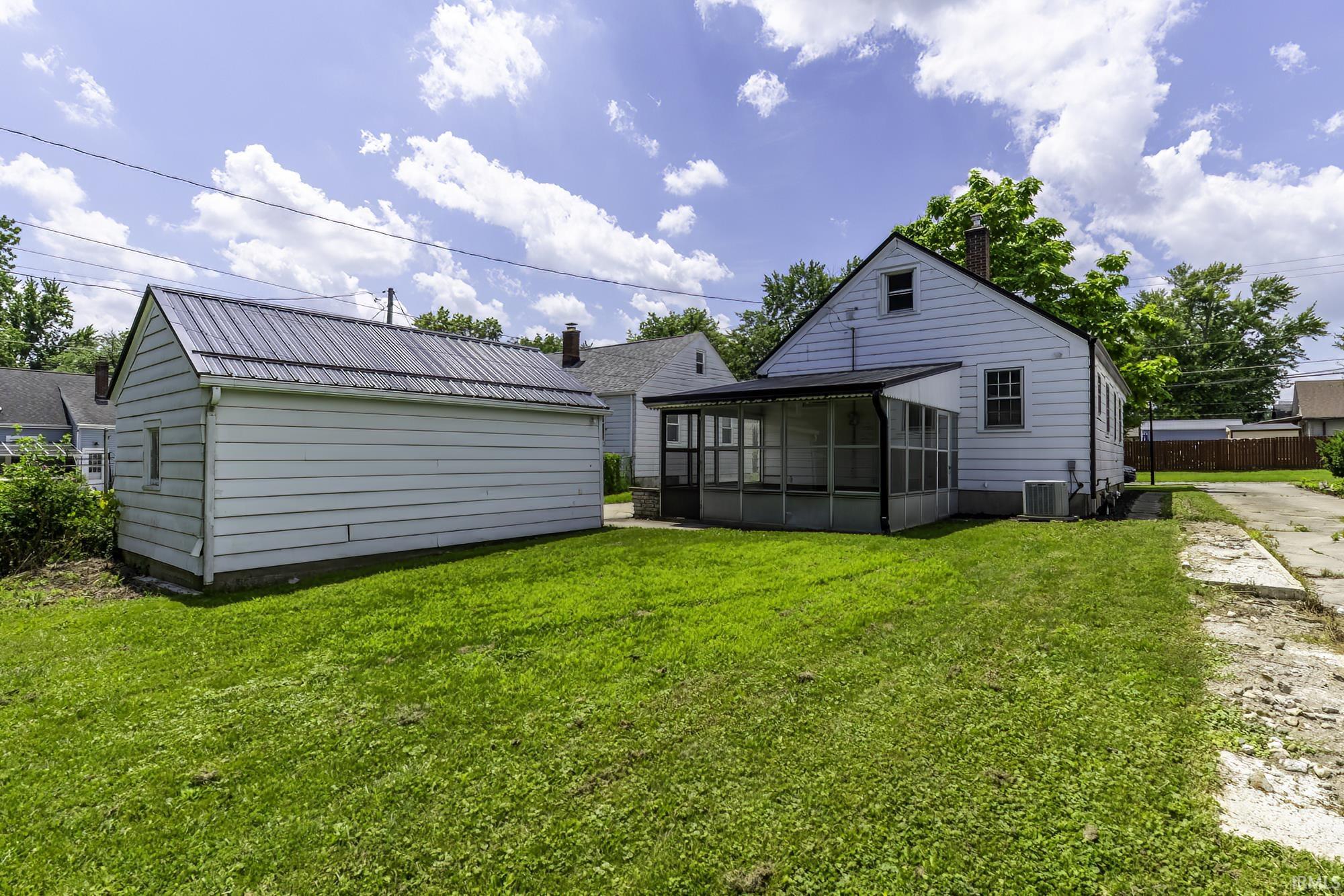 1636 Tyler Avenue