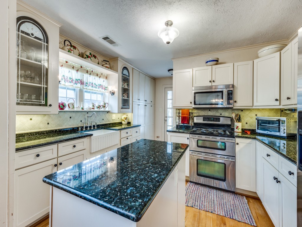1524 El Campo Drive