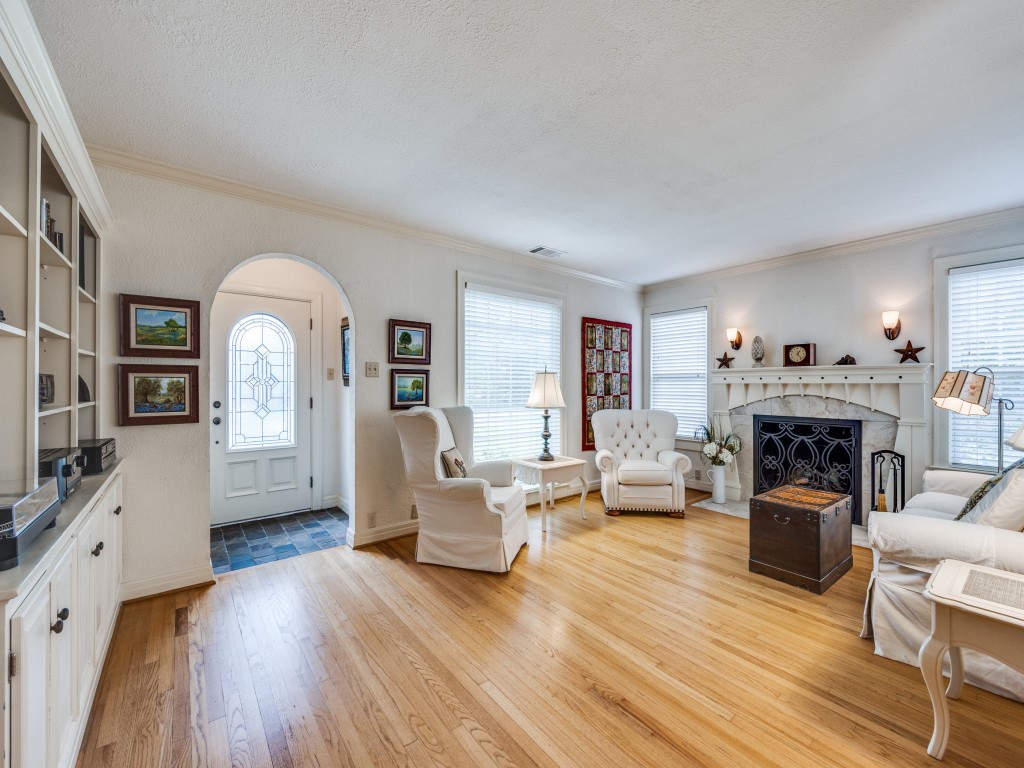 1524 El Campo Drive