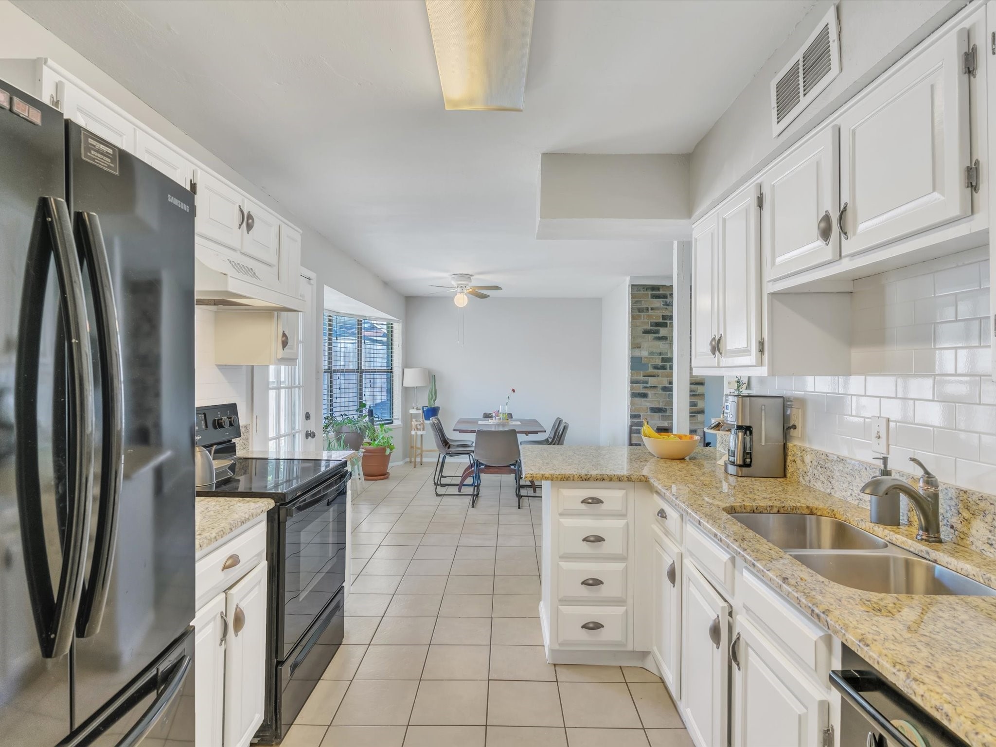 2910 Big Ben Lane