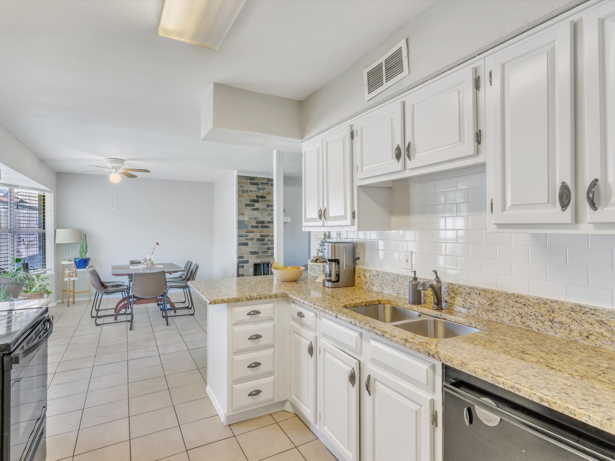2910 Big Ben Lane