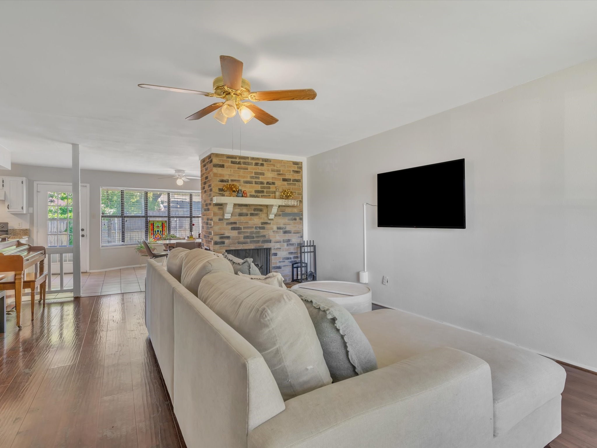 2910 Big Ben Lane