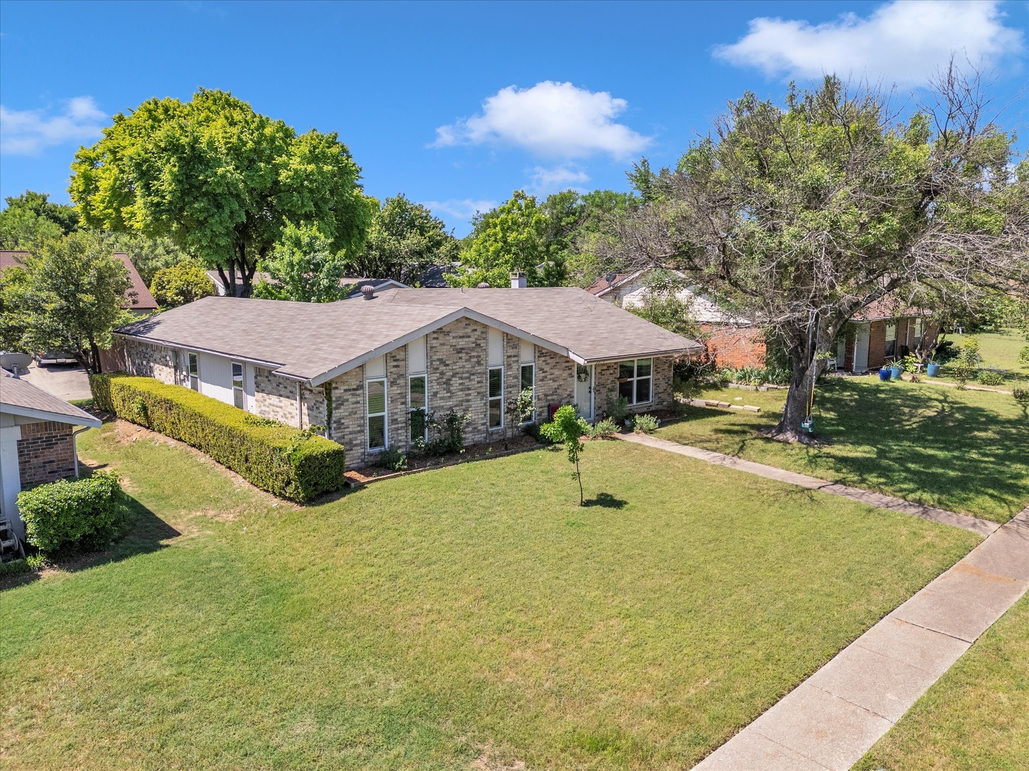 2910 Big Ben Lane
