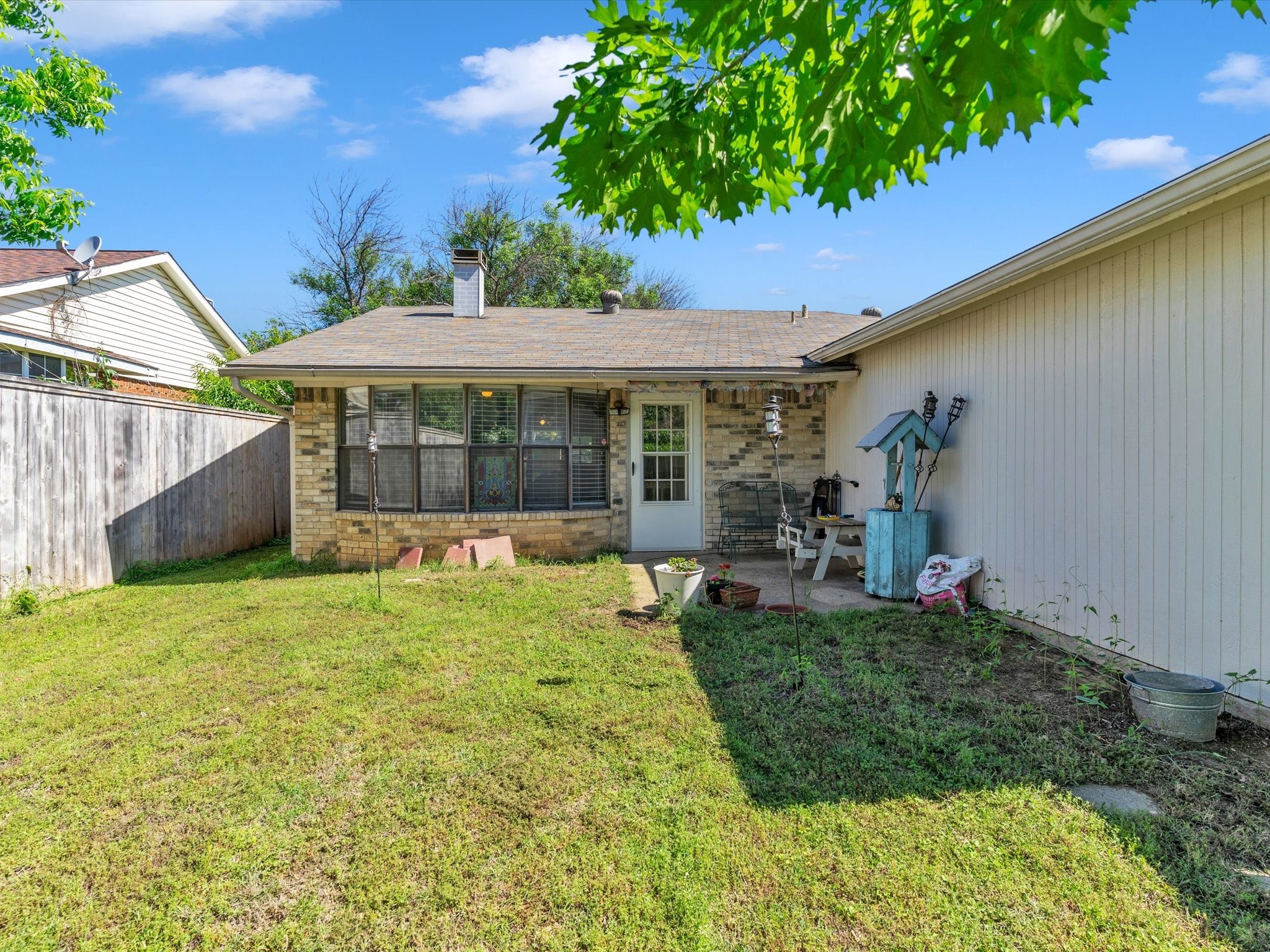 2910 Big Ben Lane