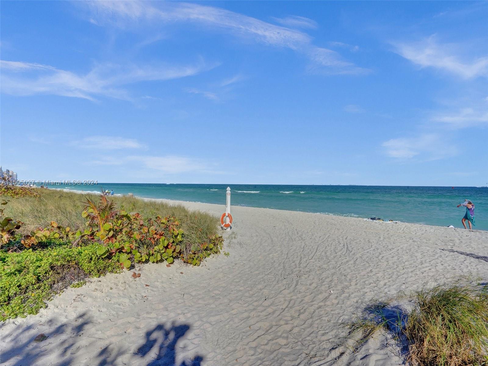 9140 Collins Ave # H