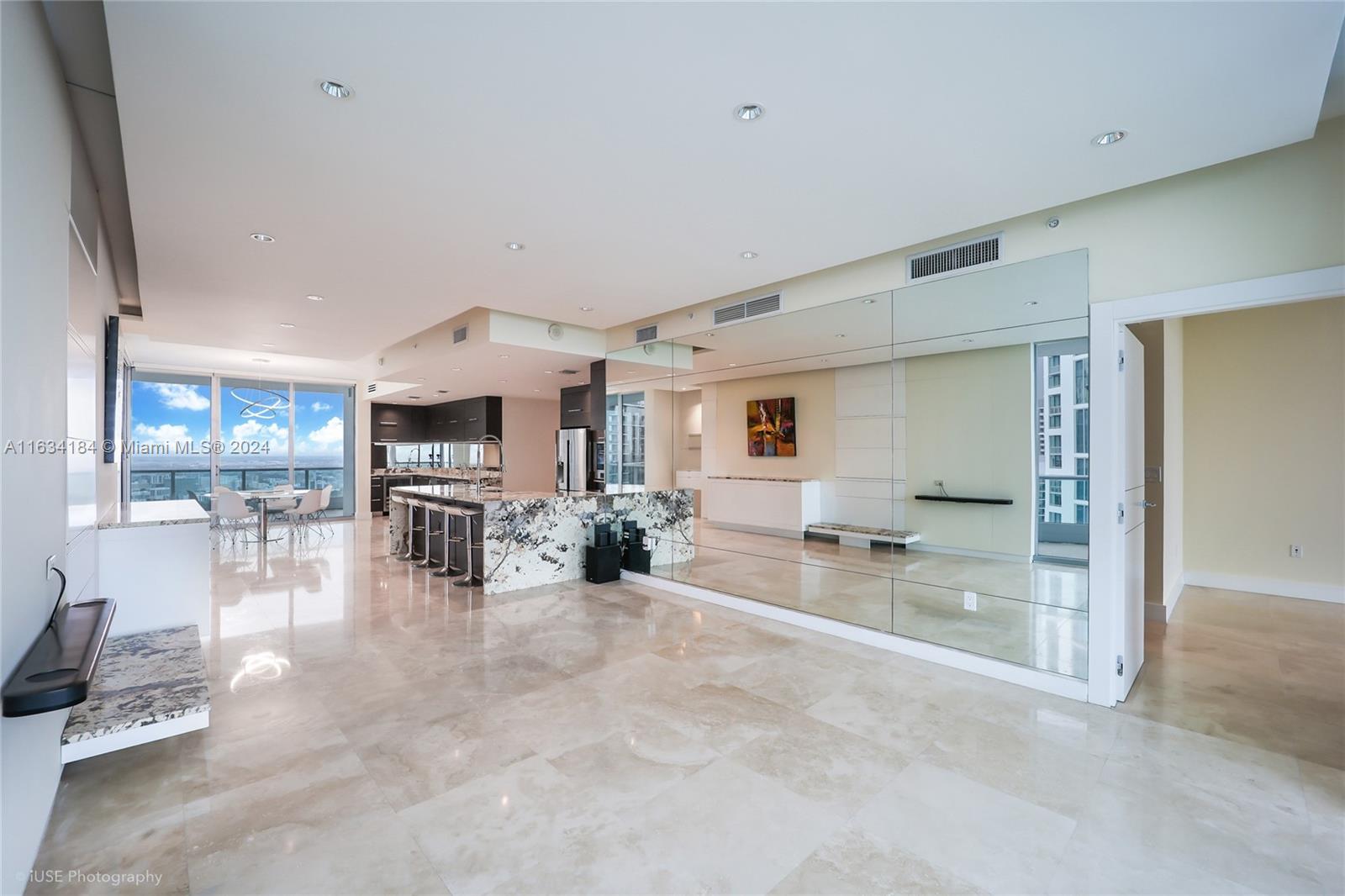 900 Biscayne Blvd # 5001