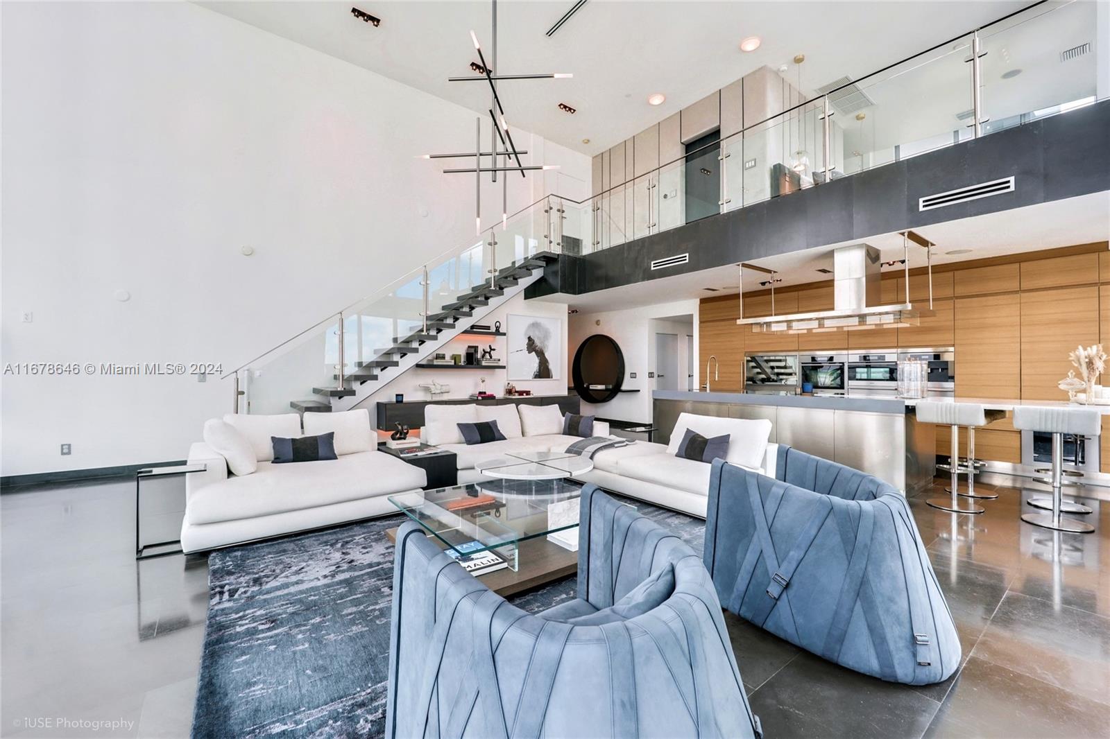 888 Biscayne Blvd # 5112