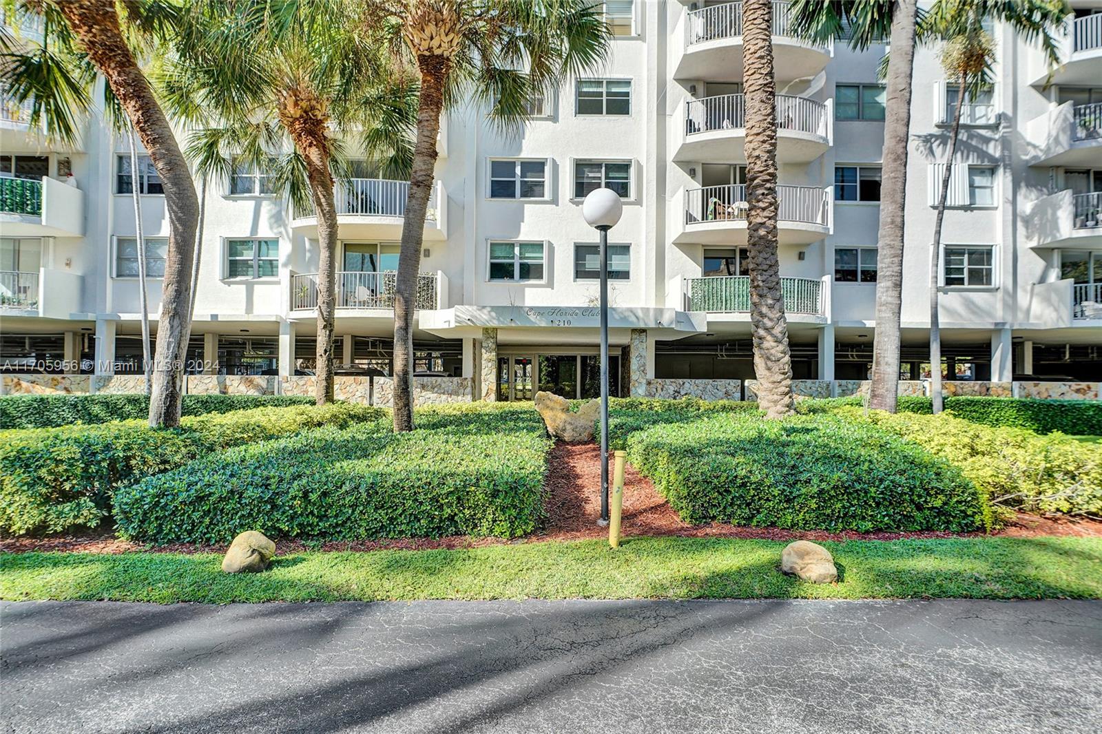210 Seaview Dr # 210