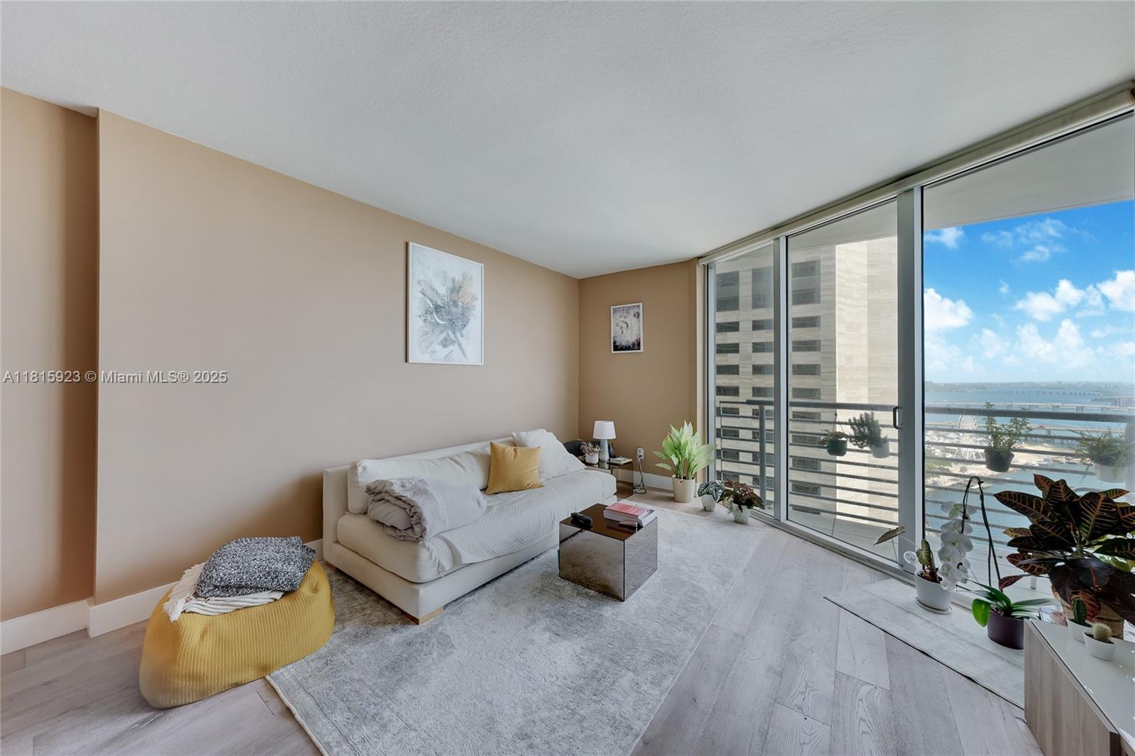 335 S Biscayne Blvd # 3110