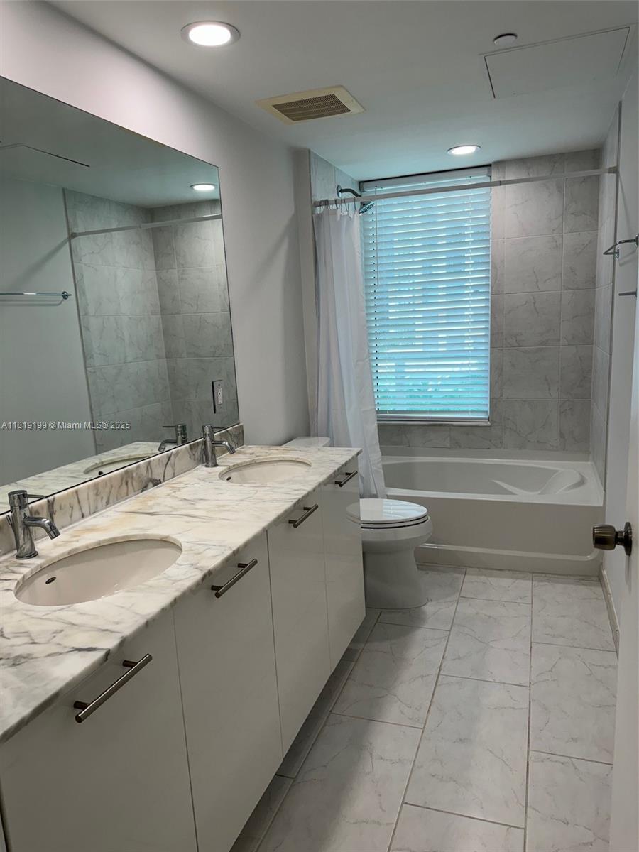 951 Brickell Ave # 500