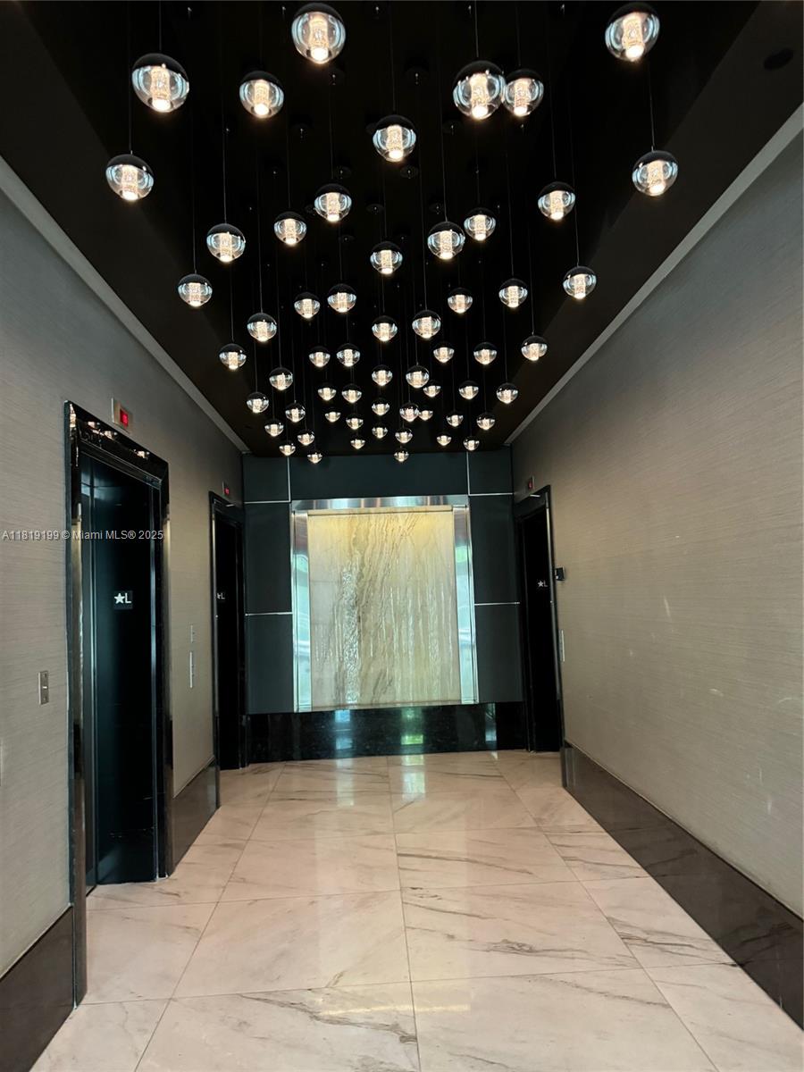 951 Brickell Ave # 500