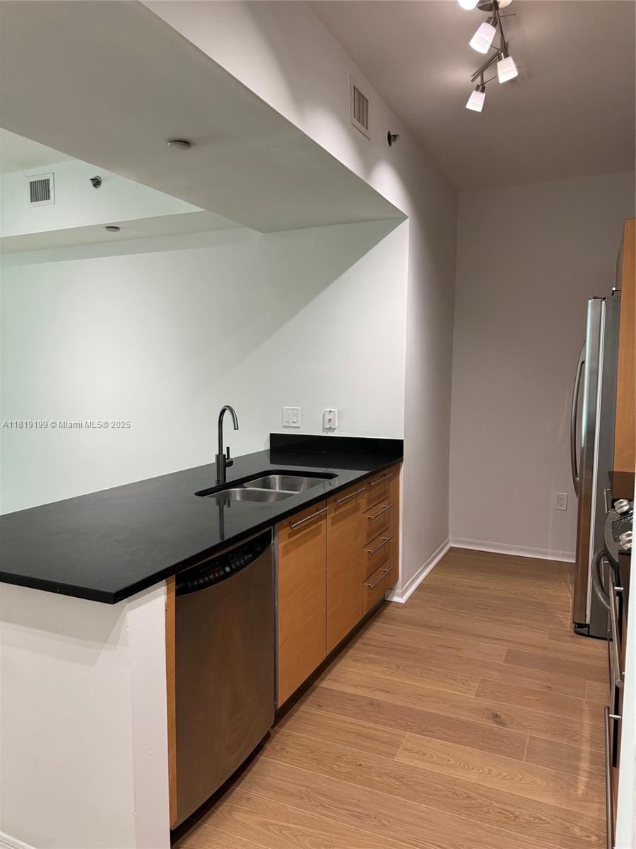 951 Brickell Ave # 500