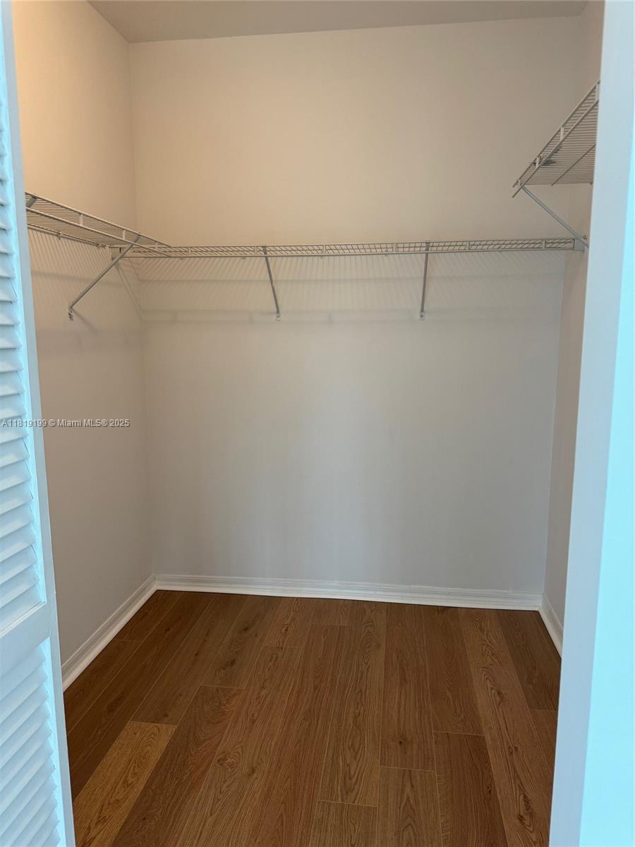 951 Brickell Ave # 500