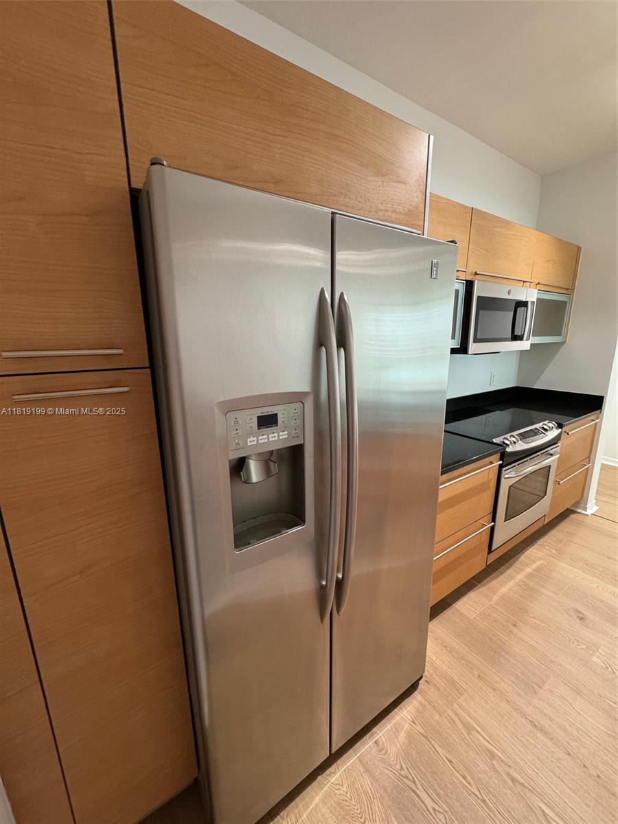 951 Brickell Ave # 500