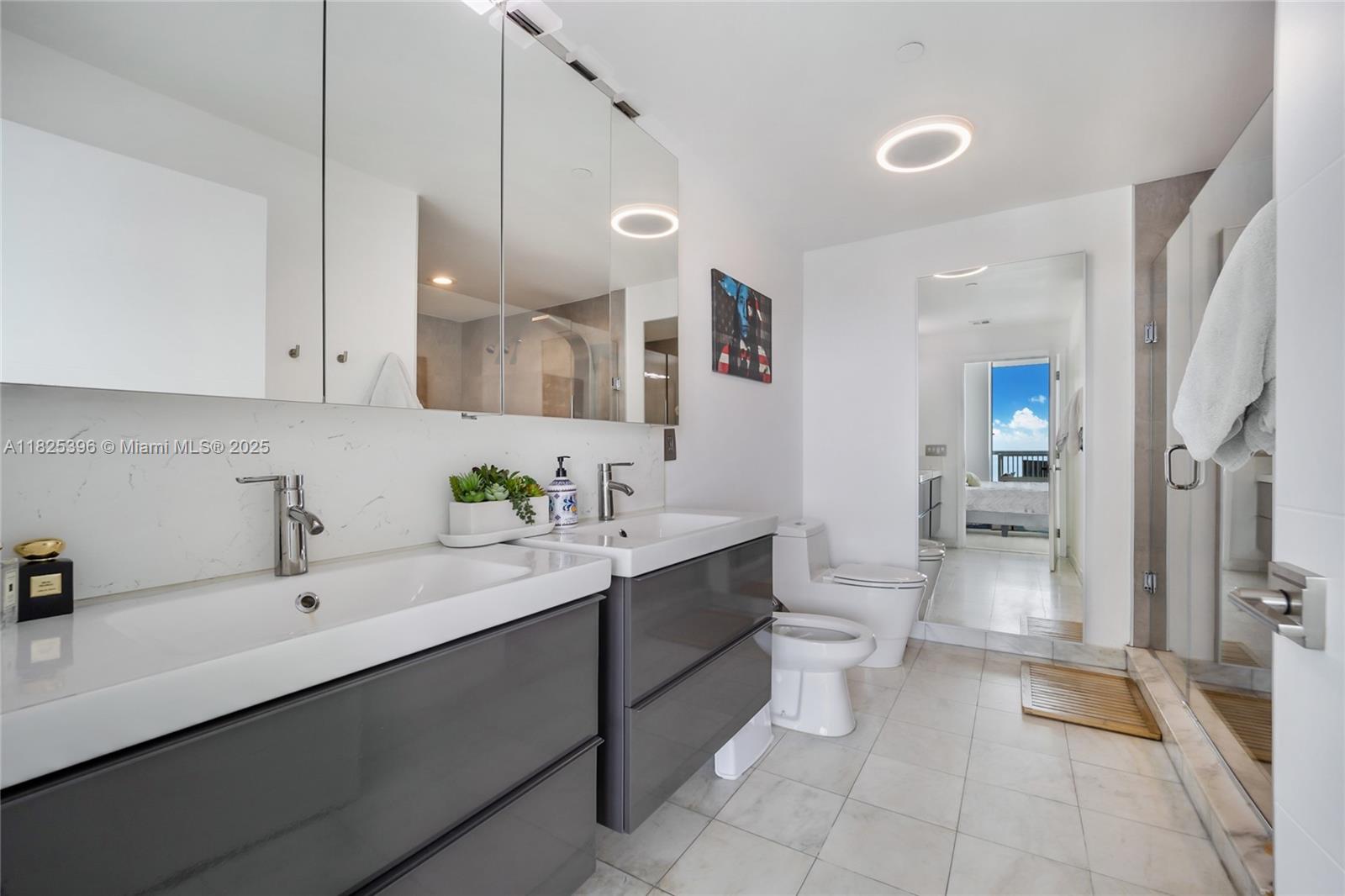 888 Biscayne Blvd # 3005