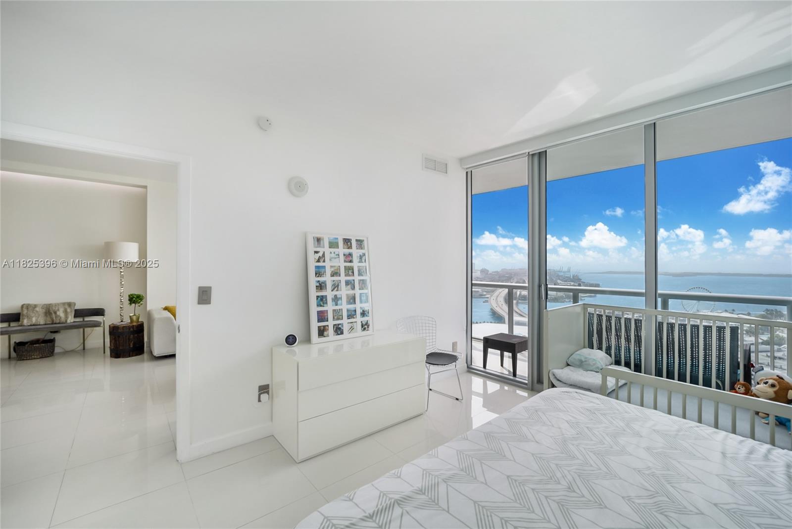 888 Biscayne Blvd # 3005