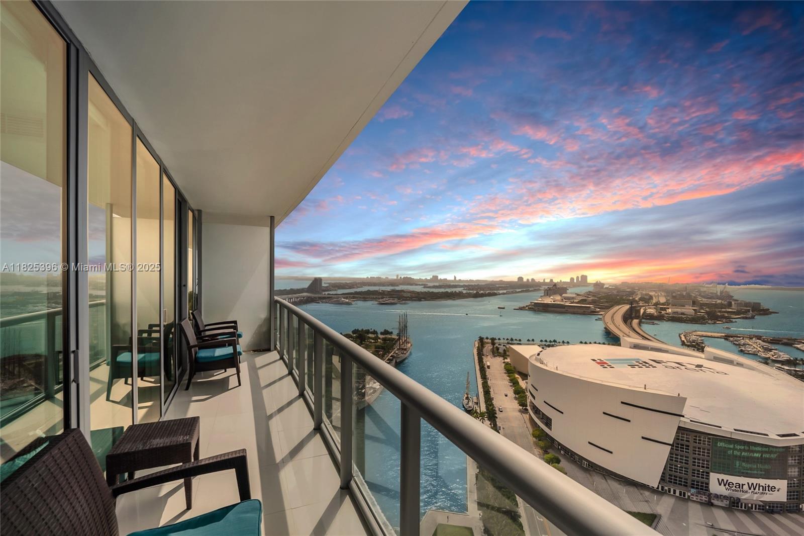 888 Biscayne Blvd # 3005