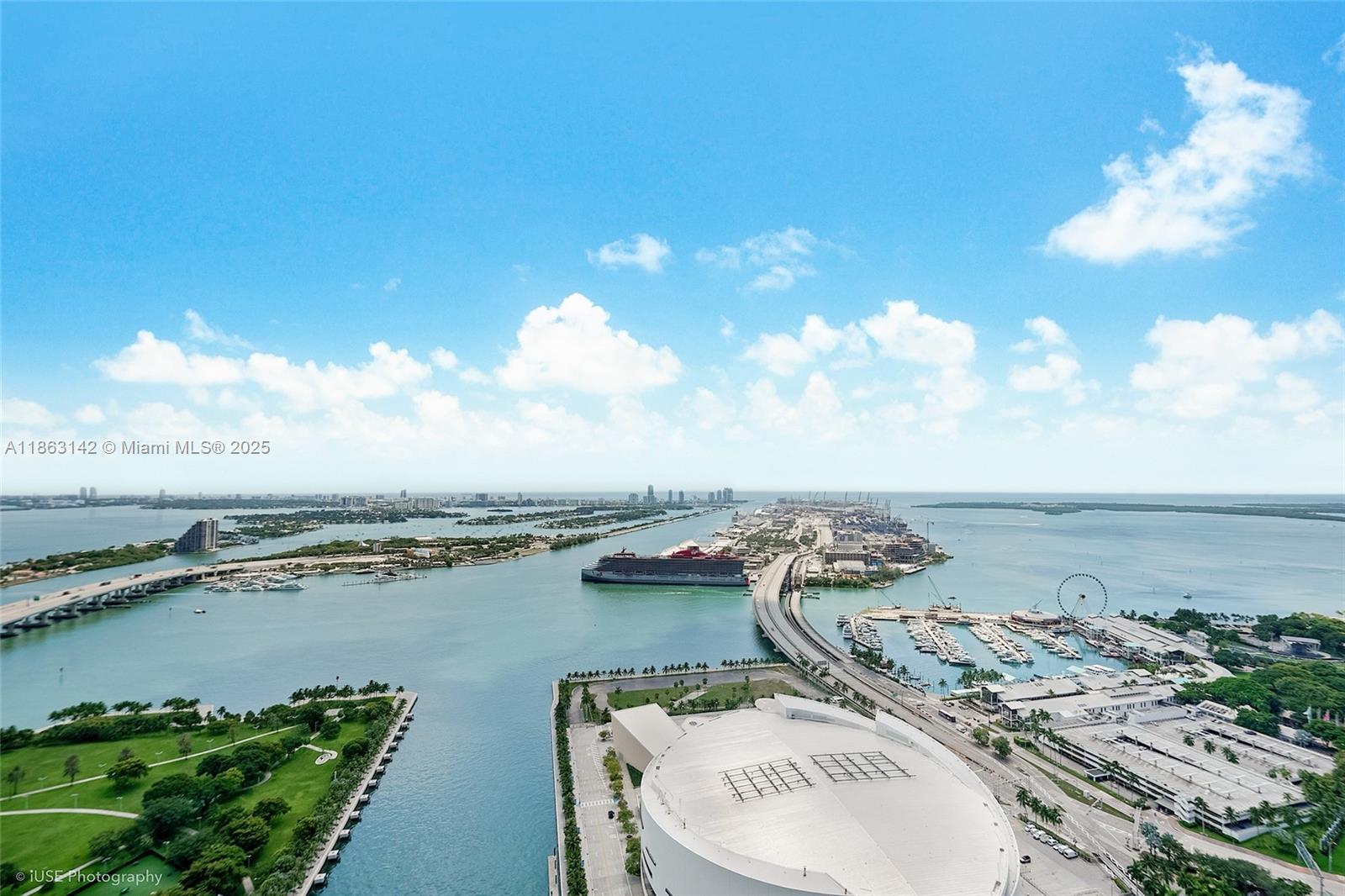 888 Biscayne Blvd # 5004