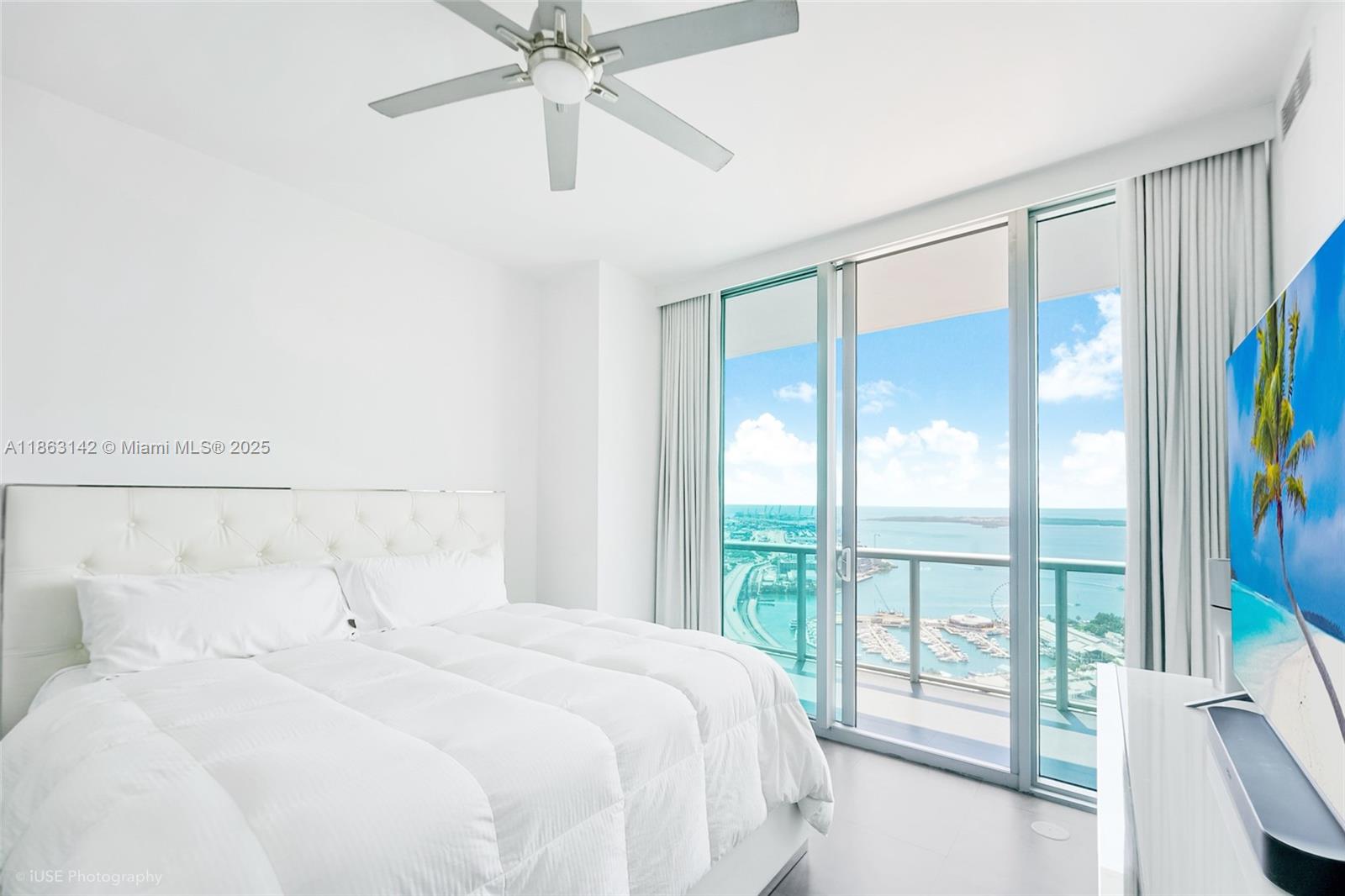 888 Biscayne Blvd # 5004