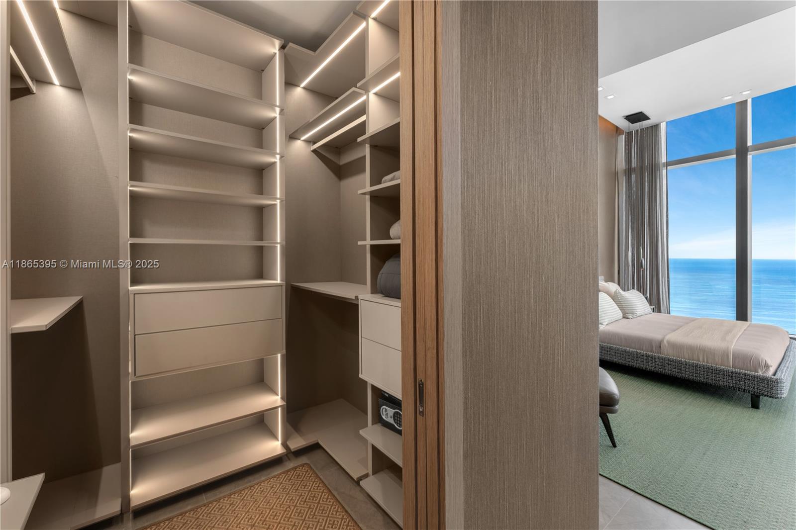 15701 Collins Ave # 4802