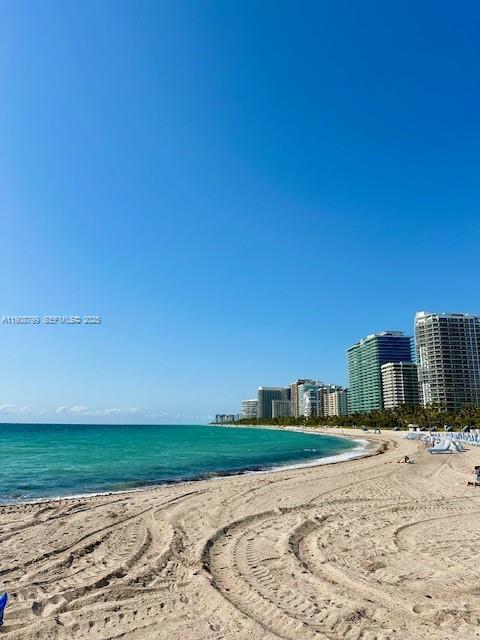 9140 Collins Ave # C