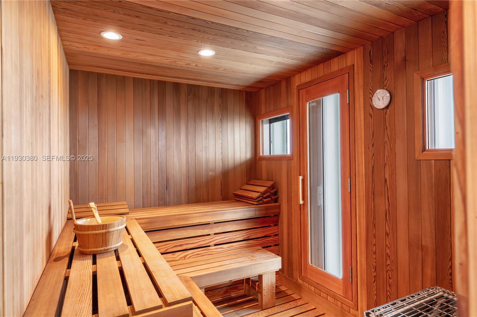 1643 Brickell Ave Unit: PH 4901 + Dock