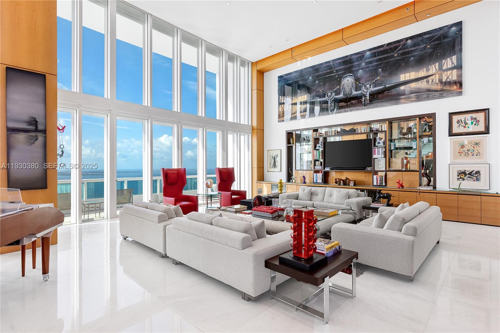 1643 Brickell Ave Unit: PH 4901 + Dock