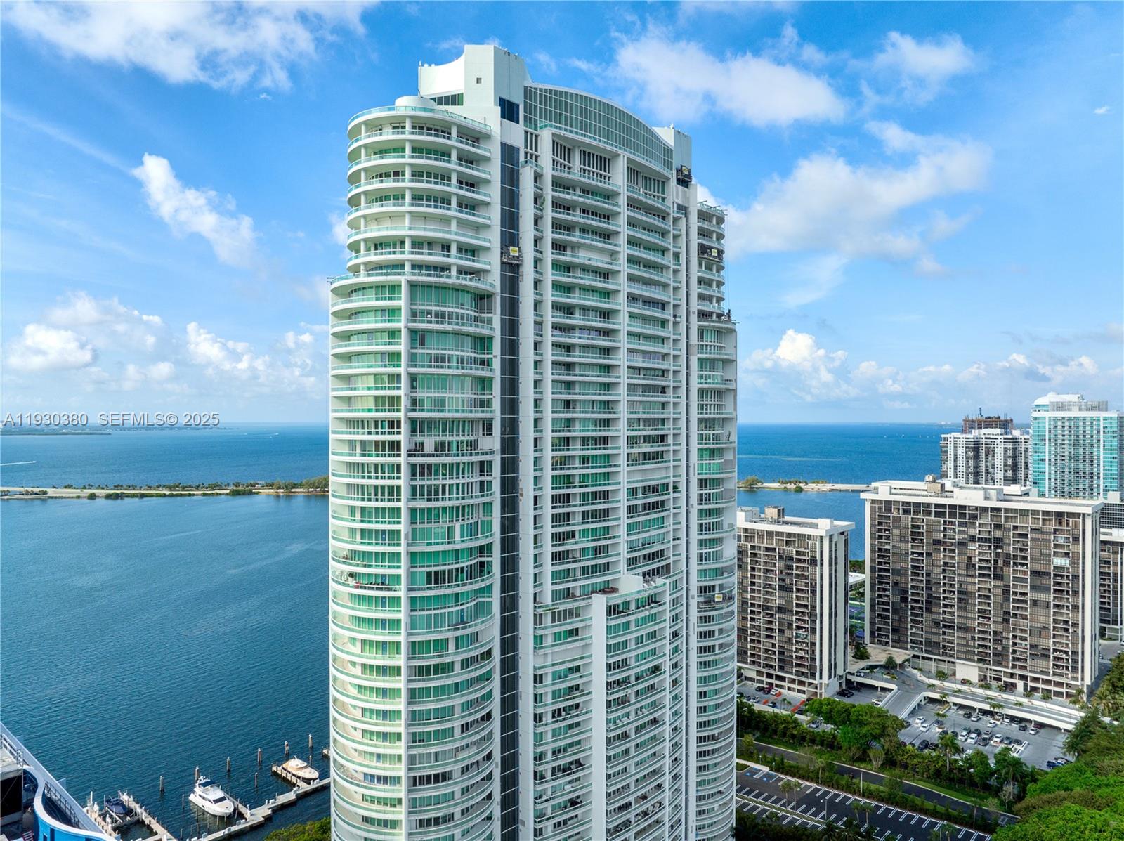 1643 Brickell Ave Unit: PH 4901 + Dock
