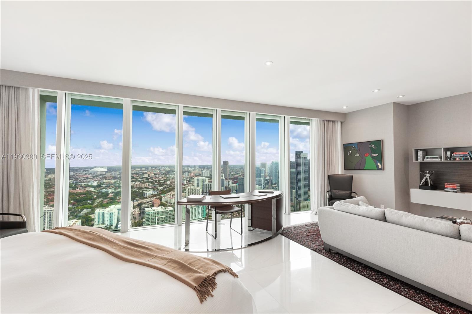 1643 Brickell Ave Unit: PH 4901 + Dock