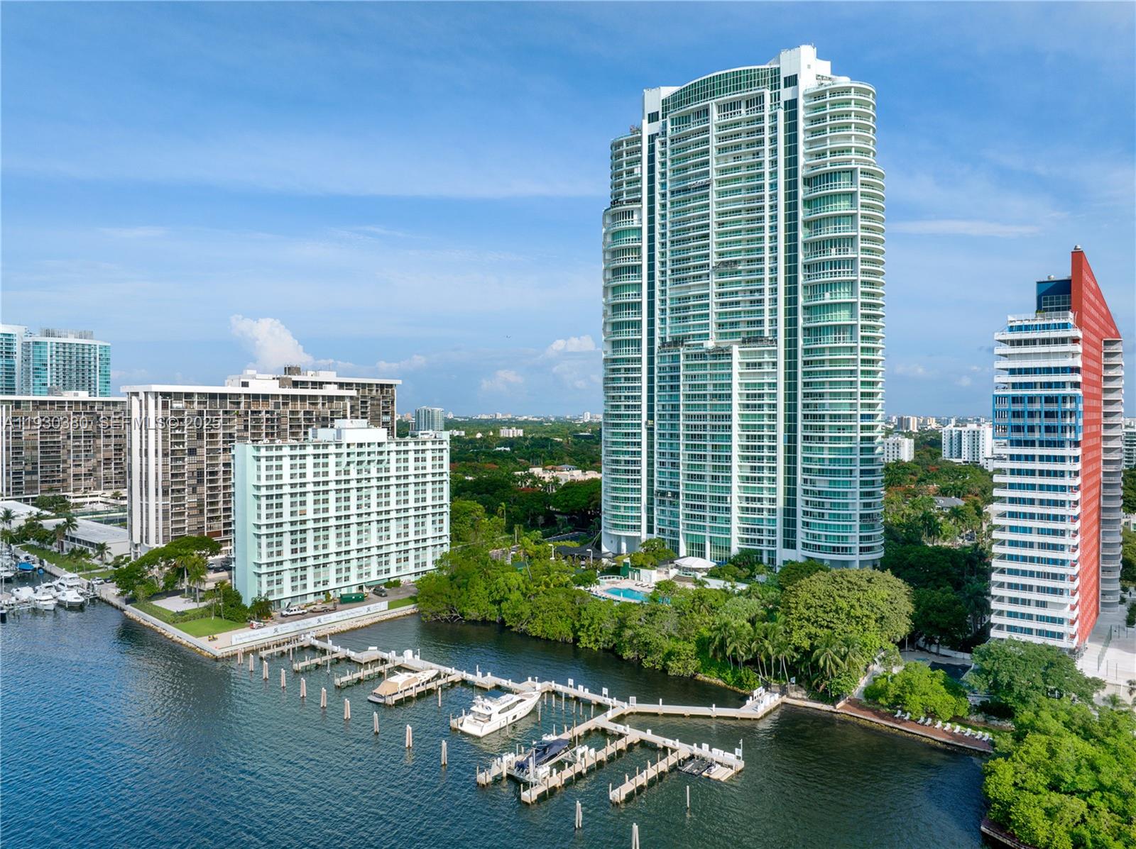 1643 Brickell Ave Unit: PH 4901 + Dock