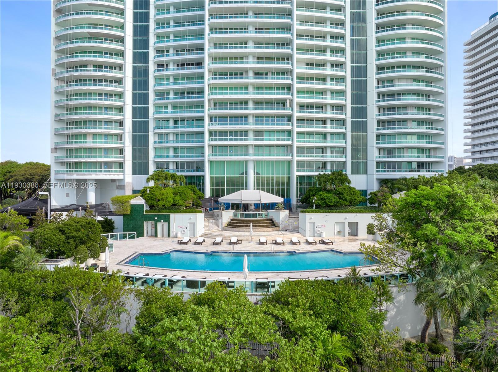 1643 Brickell Ave Unit: PH 4901 + Dock