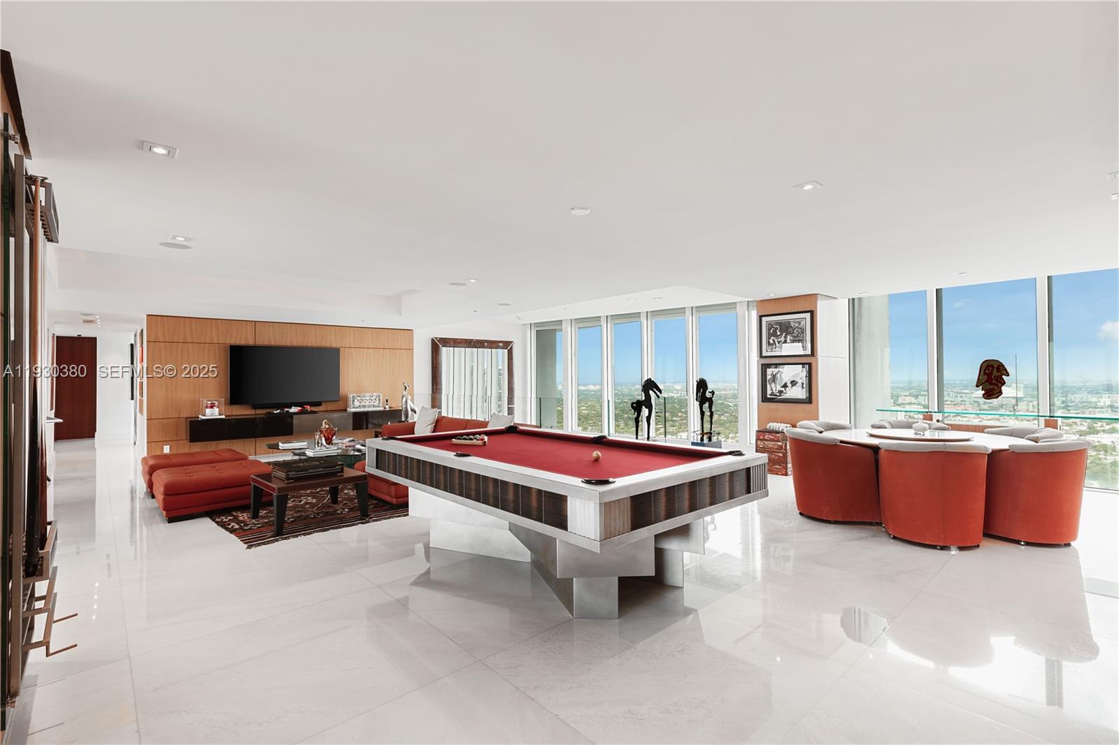 1643 Brickell Ave Unit: PH 4901 + Dock