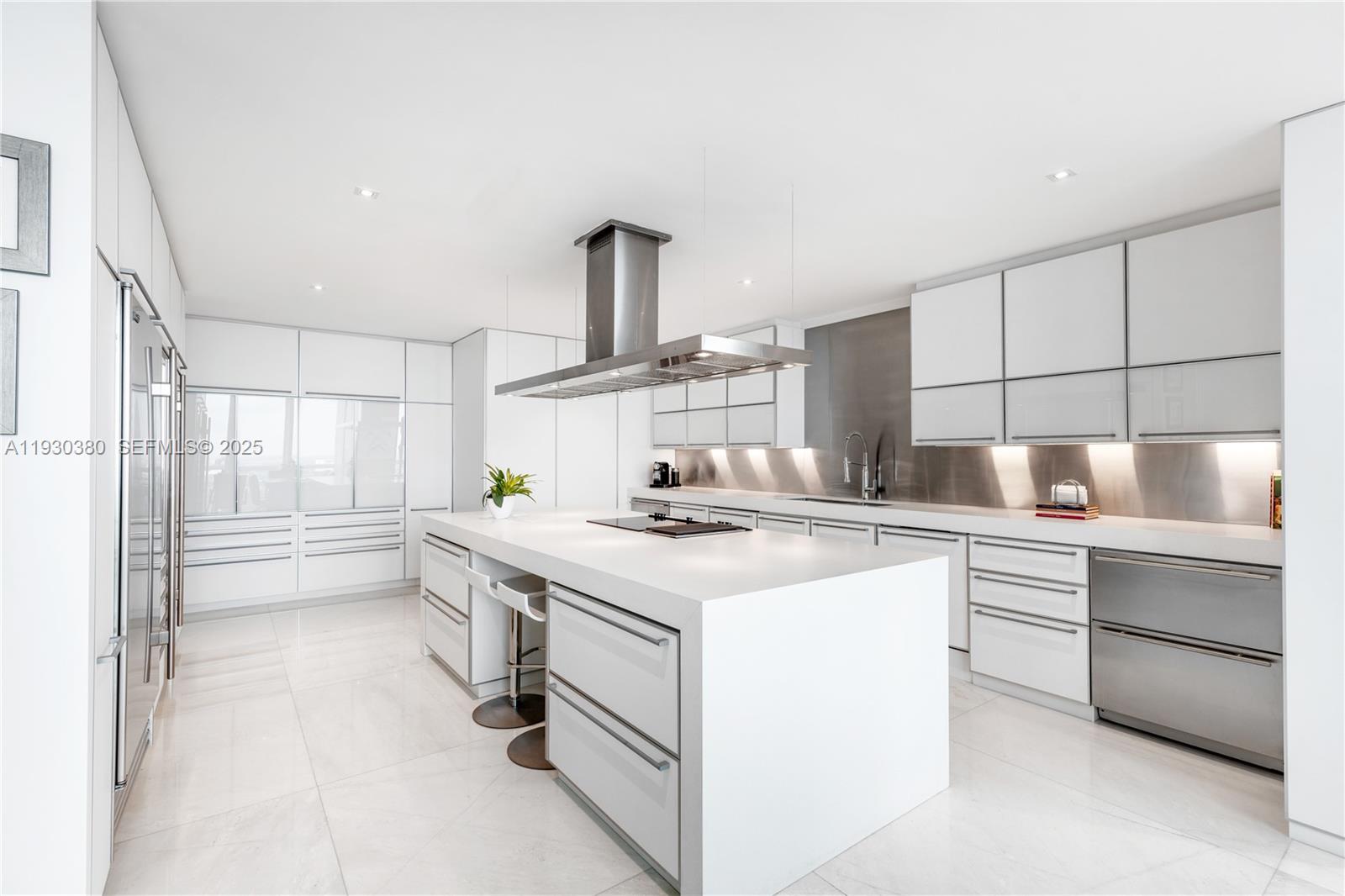 1643 Brickell Ave Unit: PH 4901 + Dock