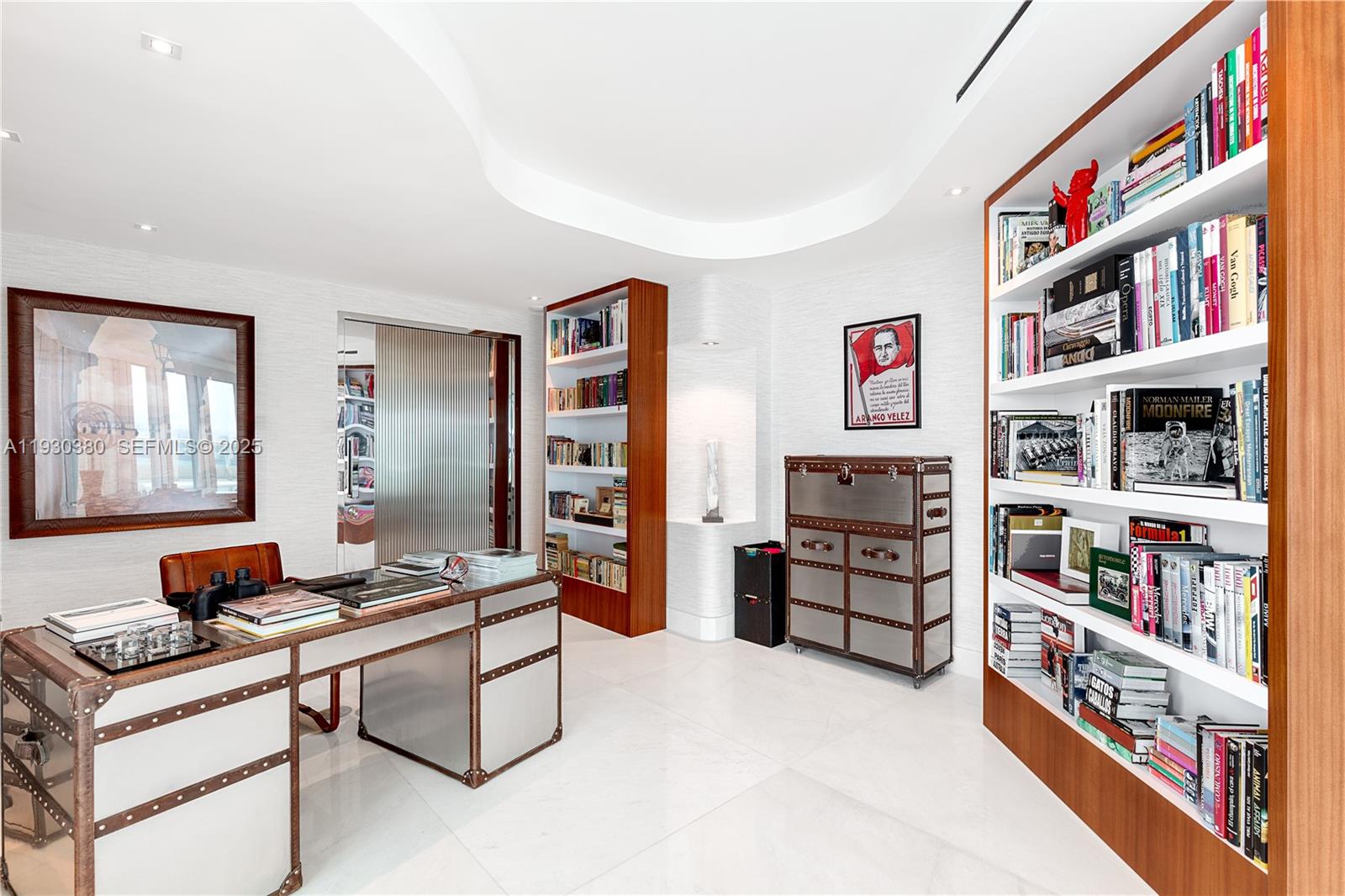 1643 Brickell Ave Unit: PH 4901 + Dock