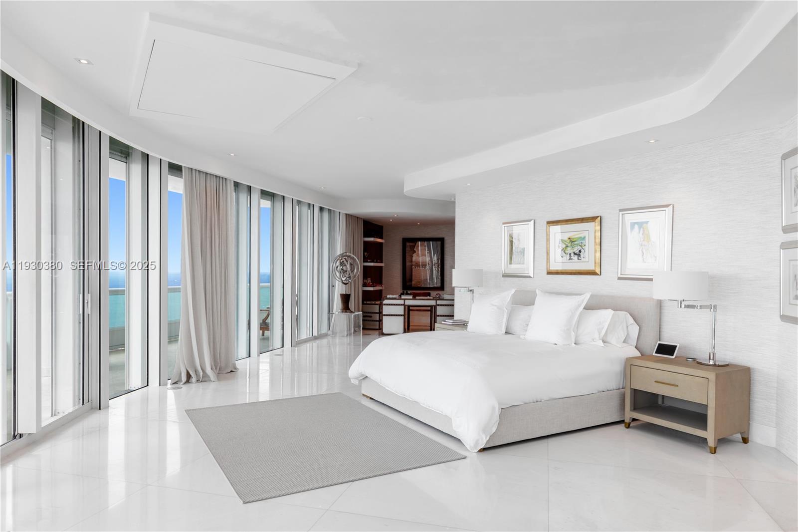 1643 Brickell Ave Unit: PH 4901 + Dock