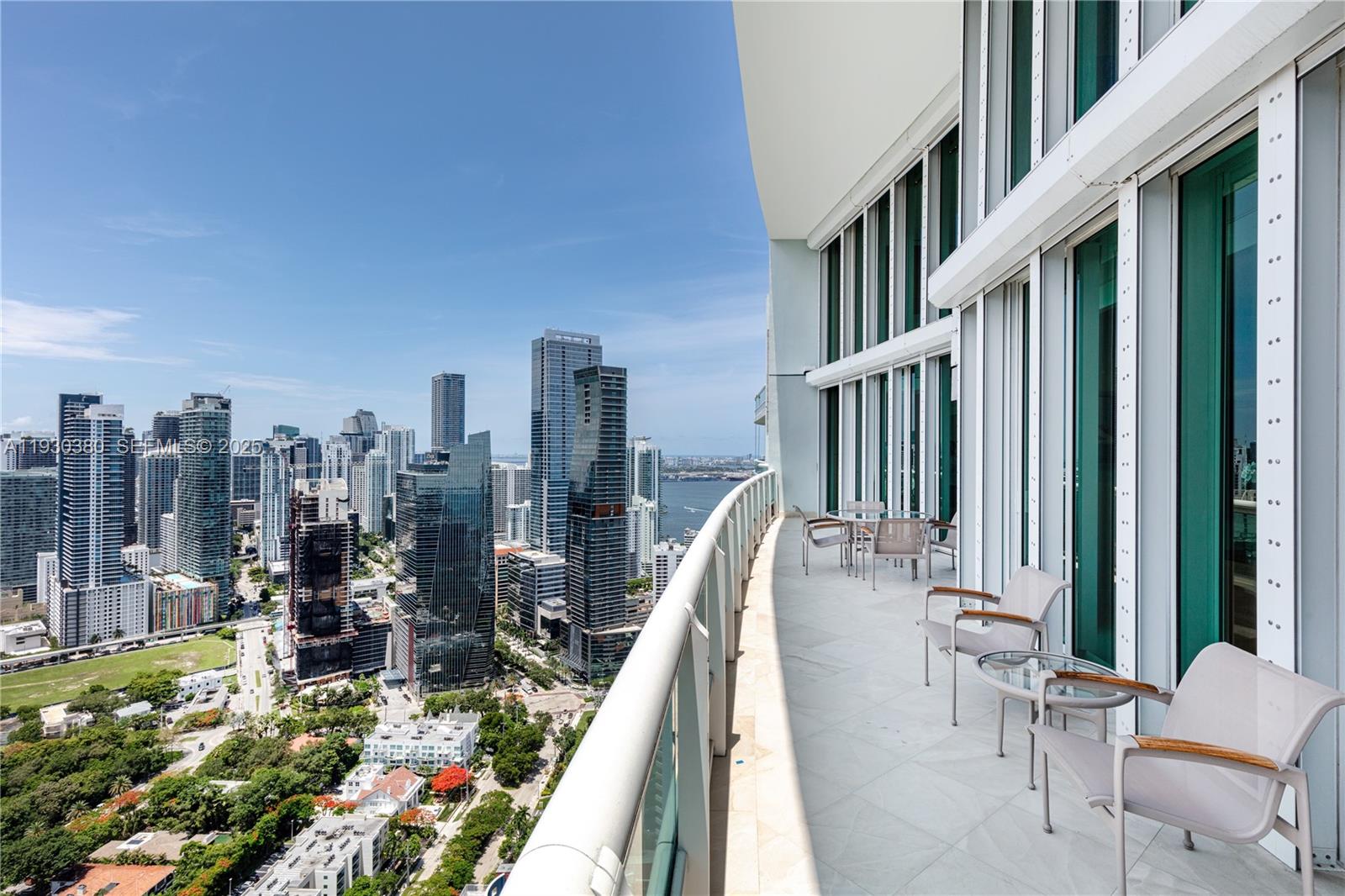1643 Brickell Ave Unit: PH 4901 + Dock