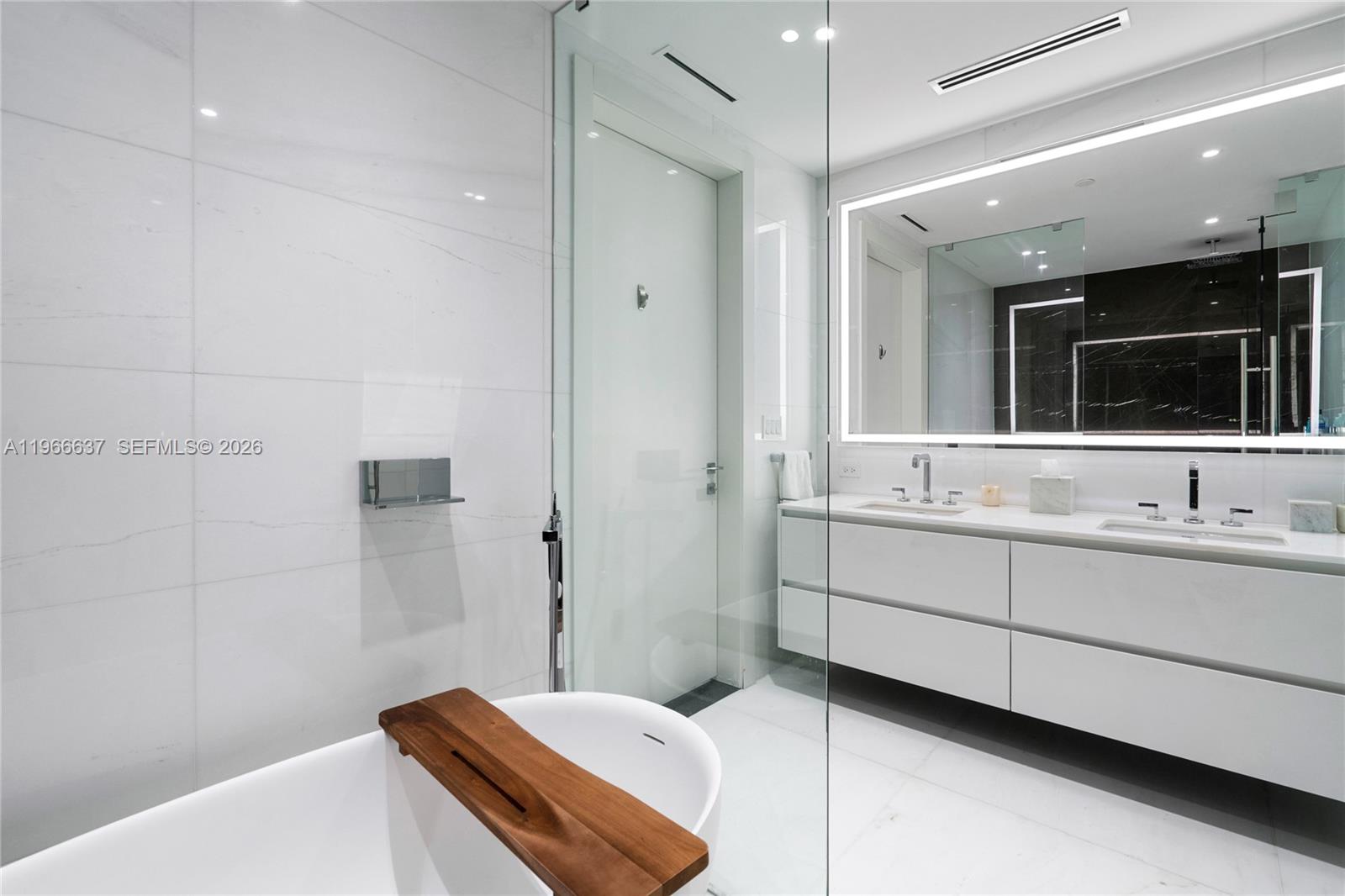 300 Biscayne Blvd Way # 4005