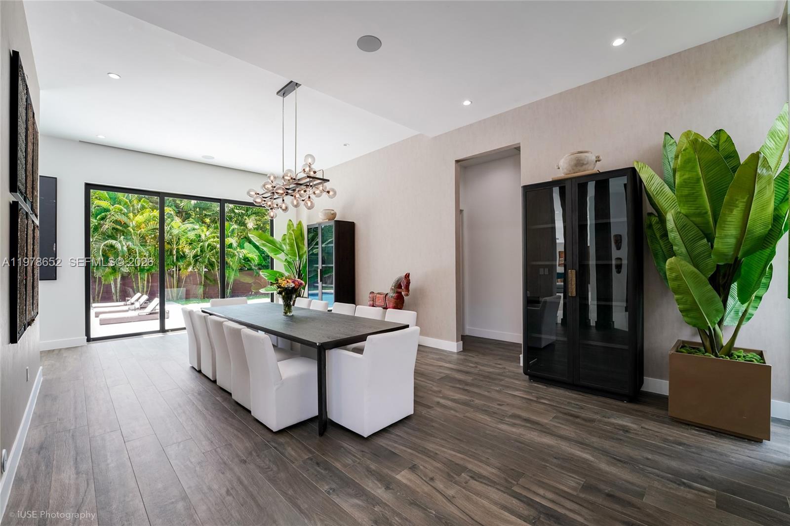 56 Samana Dr
