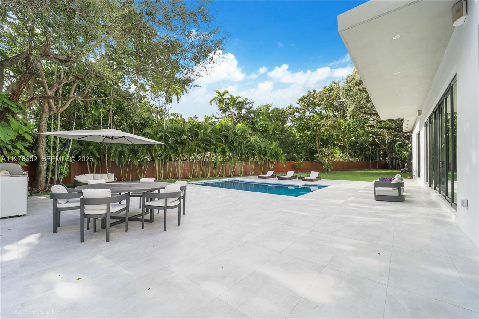 56 Samana Dr