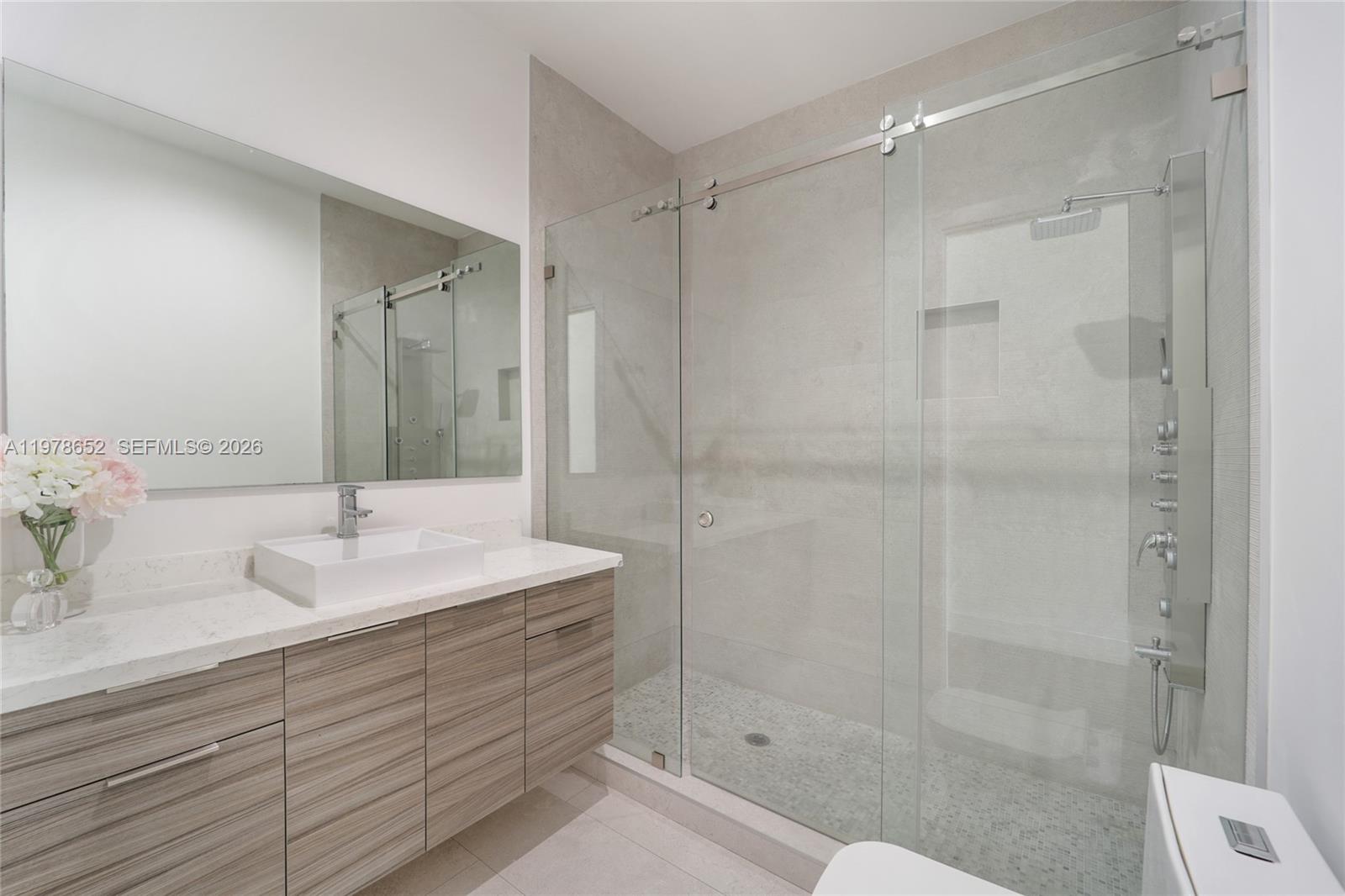56 Samana Dr