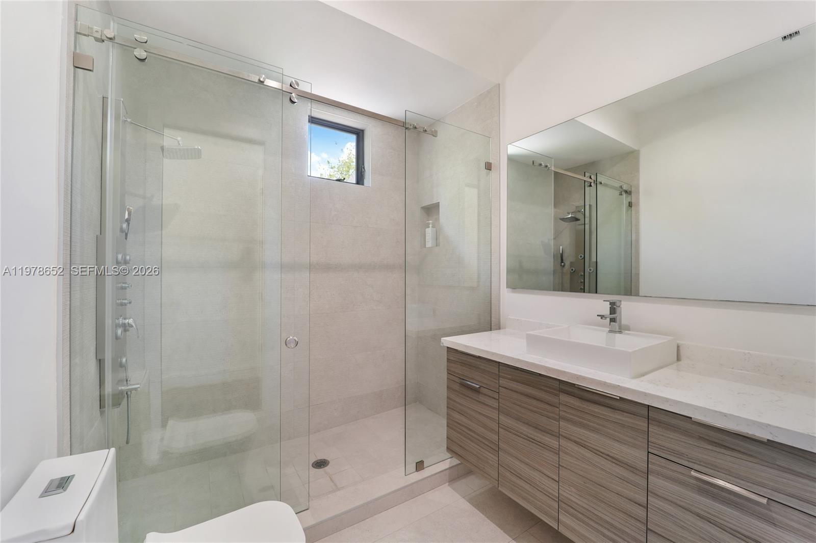 56 Samana Dr