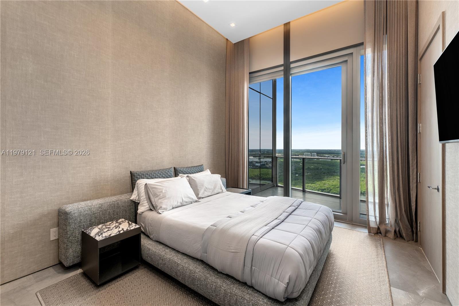 15701 Collins Ave # 4802