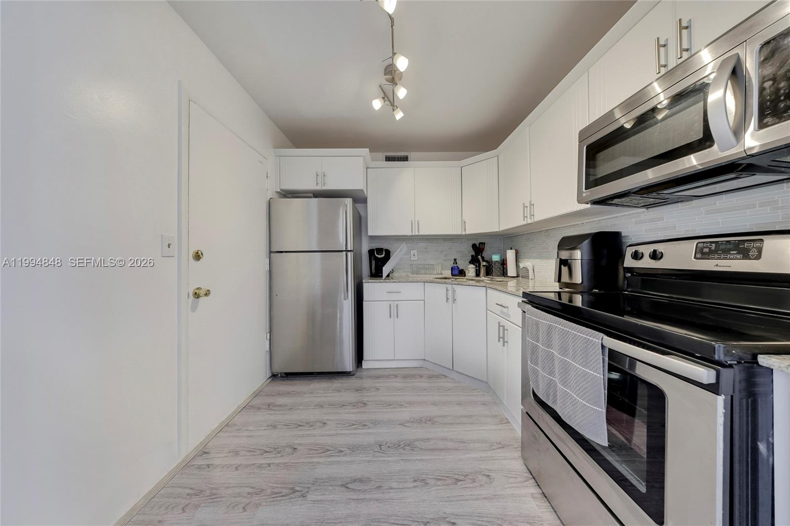 111 Golden Isles Dr # G4