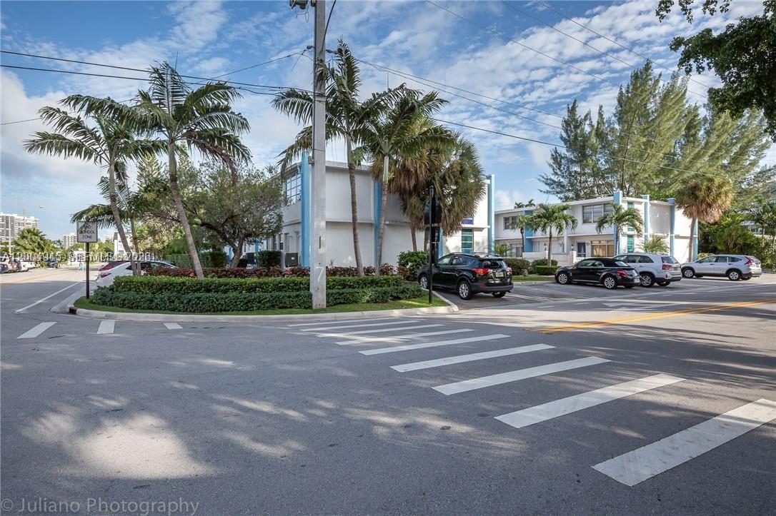 9455 Bay Harbor Ter # 7S