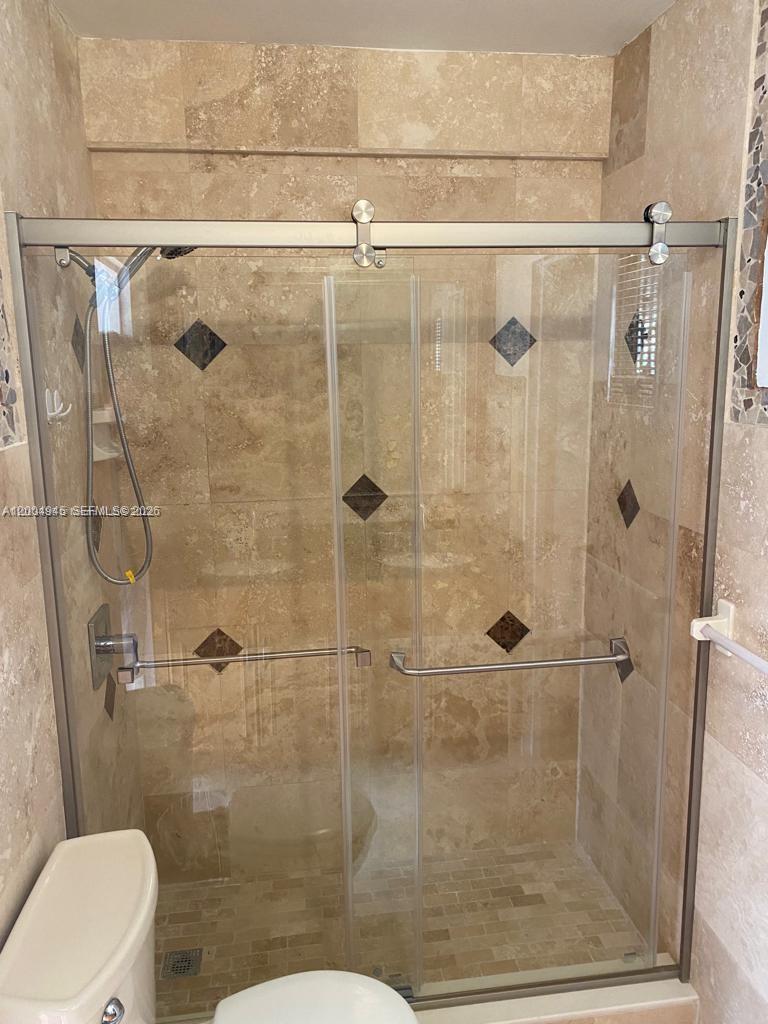 9455 Bay Harbor Ter # 7S